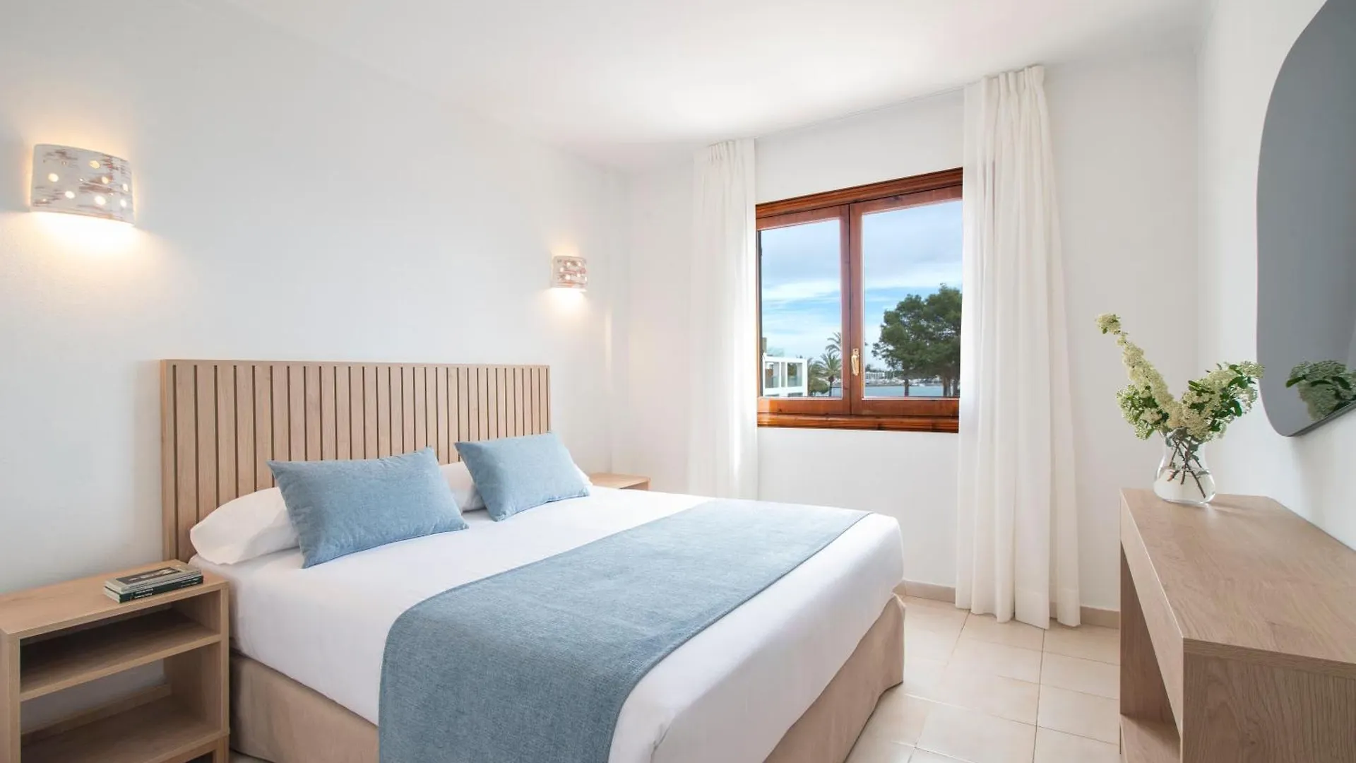 Pierre & Vacances Ros Ibiza Santa Eulária des Riu 0*,  Espanha
