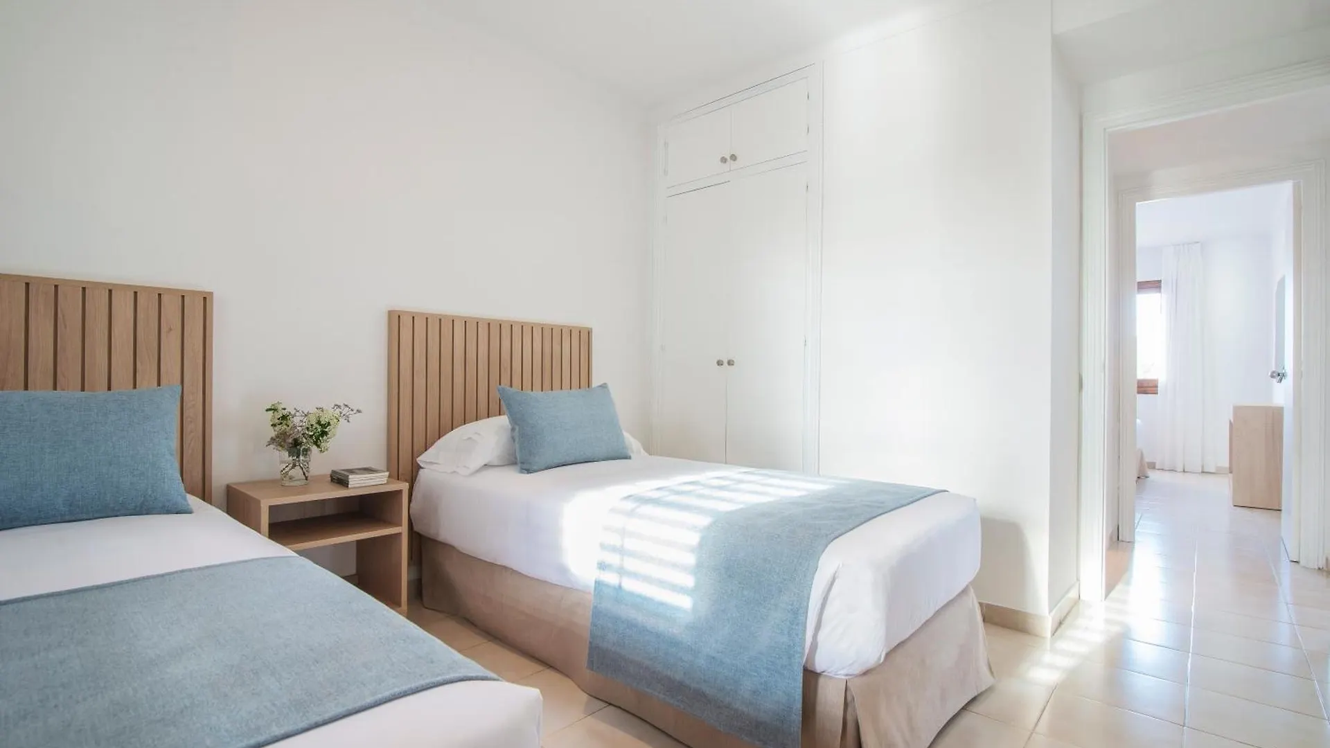 Pierre & Vacances Ros Ibiza Santa Eulária des Riu 0*,  Espanha